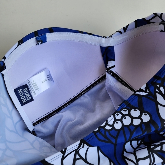 NWOT $60 Noon 1 Piece Swim Bathing Suit White Floral Strapless Sz 18 - Picture 11 of 14